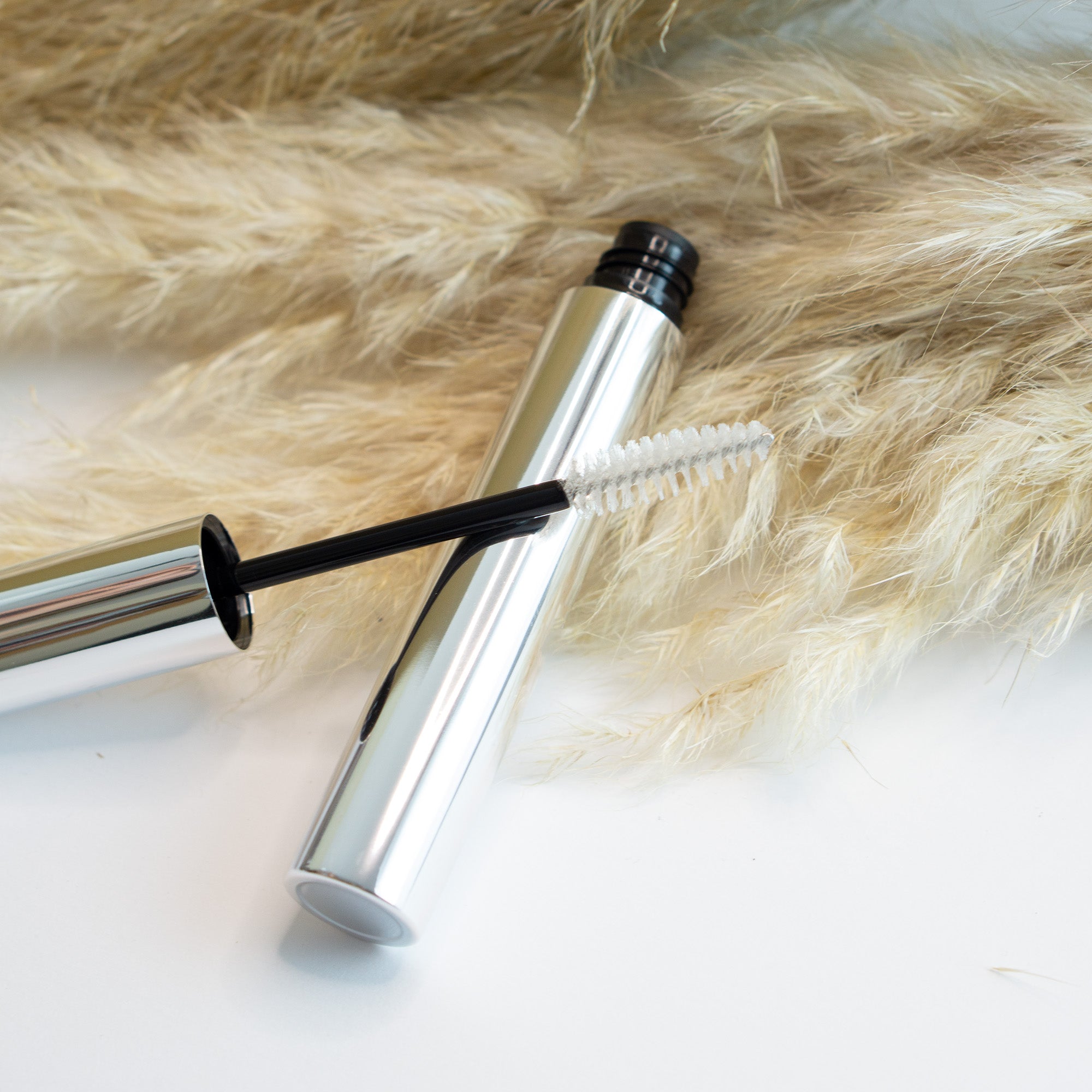 Effortlessly Define Your Perfect Brows Today
